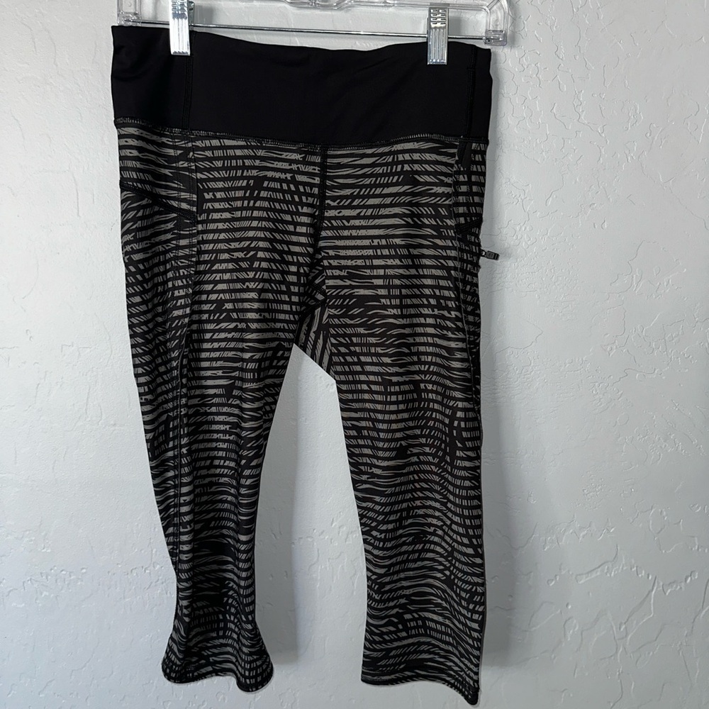 lululemon athletica Black and Gray Patterned Leggings
